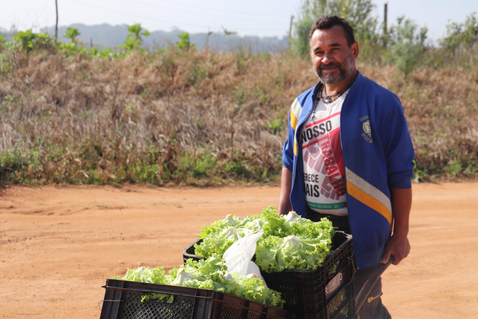 Terras repartidas que geram alimentos agroecológicos e solidariedade