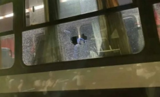 Após ataque de bolsonaristas, polícia vai escoltar estudantes