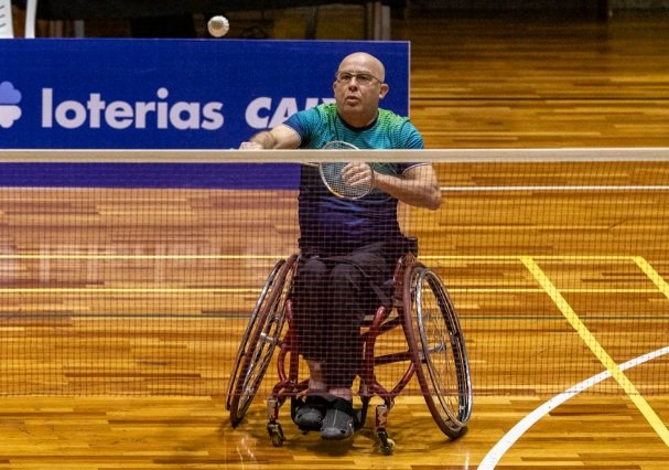 Aos 64 anos, João Carlos volta às quadras em Londrina após superar problema de saúde